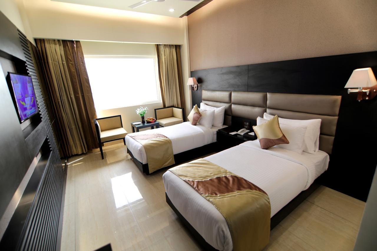 Hotel Grand Orchid Харідвар Екстер'єр фото